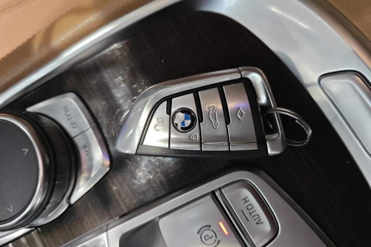 Used BMW 7 Series 2016 730Li Leading Model Interior 1