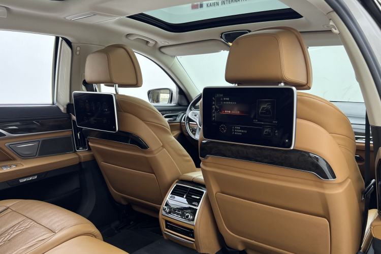 Used BMW 7 Series 2016 730Li Luxury Model Interior 5