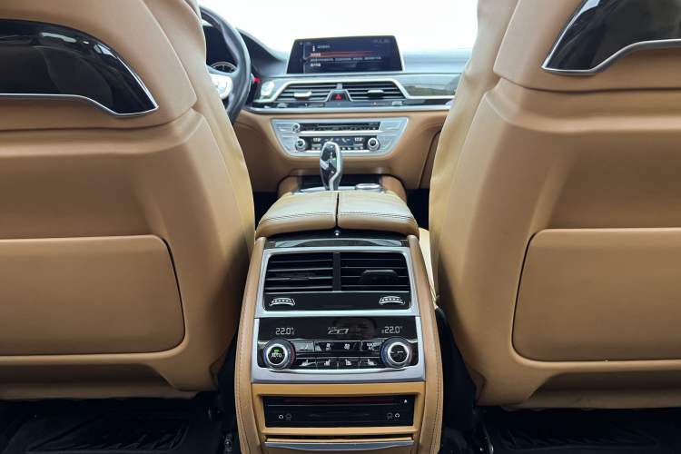Used BMW 7 Series 2016 730Li Luxury Model Interior 6