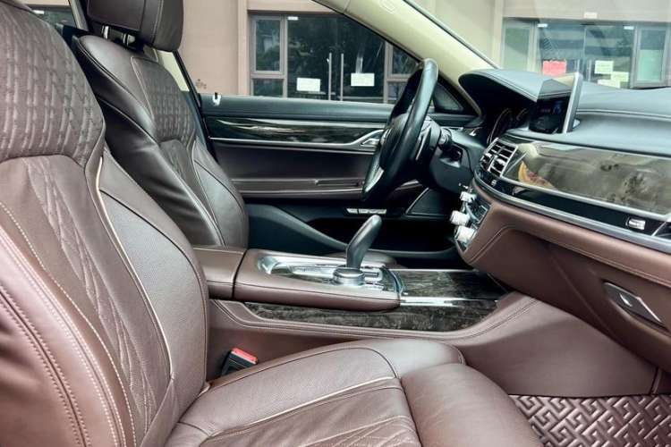 Used BMW 7 Series 2016 730Li Luxury Model Interior 6