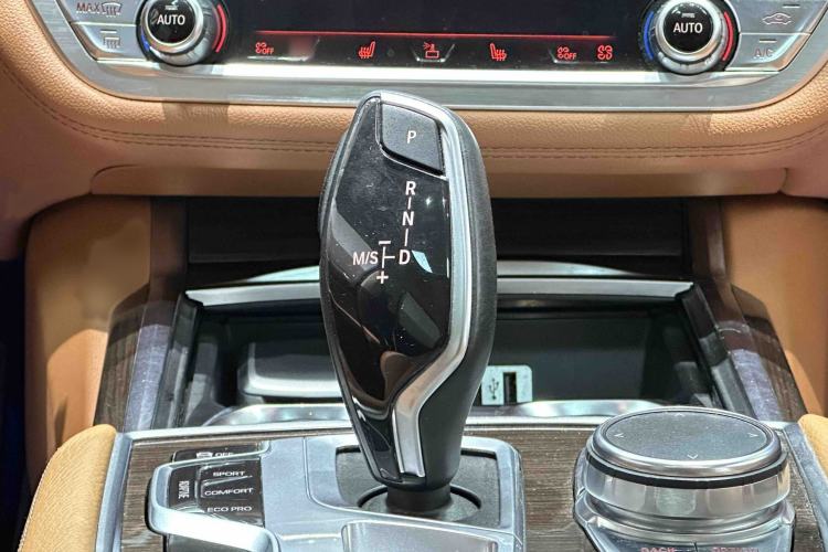 Used BMW 7 Series 2016 730Li Leading Model Interior 7