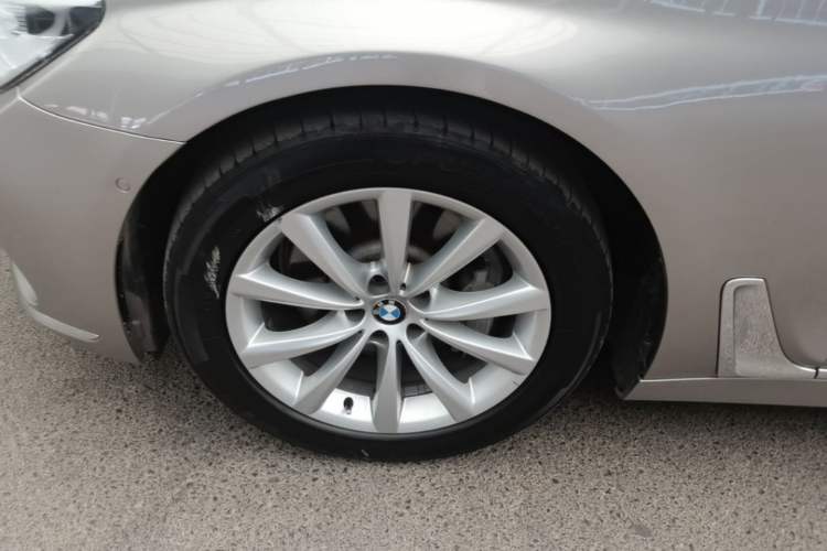 Used BMW 7 Series 2016 730Li Luxury Model Left Front Wheel Hub