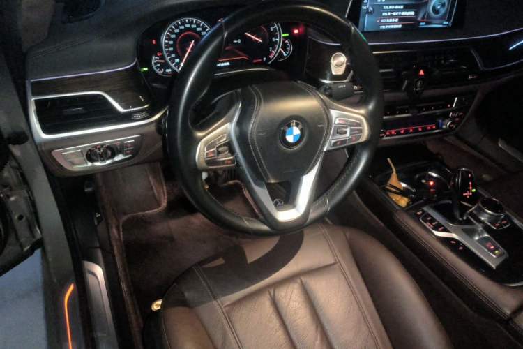 Used BMW 7 Series 2016 730Li Leading Model Steering Wheel