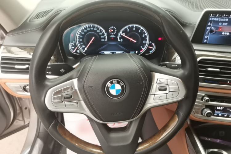 Used BMW 7 Series 2016 730Li Luxury Model Steering Wheel
