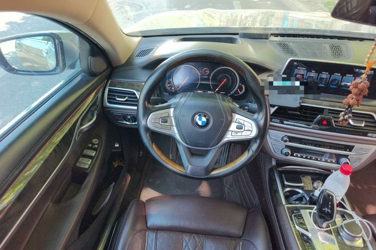 Used BMW 7 Series 2016 730Li Luxury Model Steering Wheel