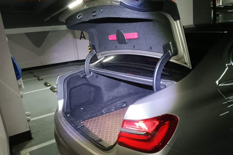 Used BMW 7 Series 2016 730Li Leading Model Trunk