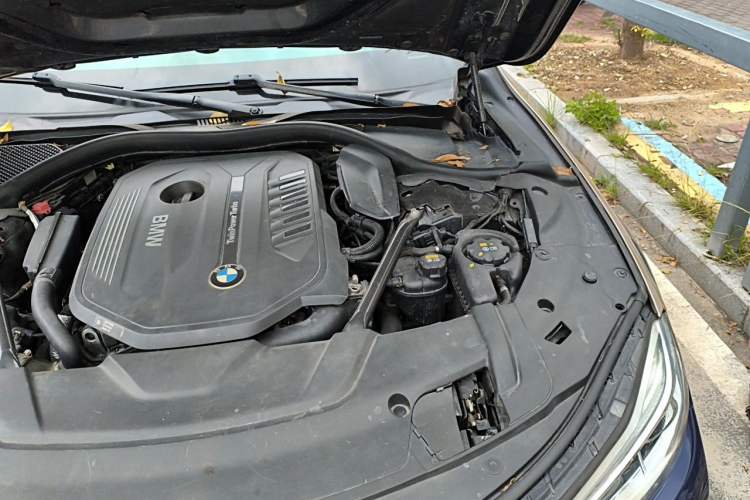 Used BMW 7 Series 2016 740Li Luxury Edition Engine Bay Left