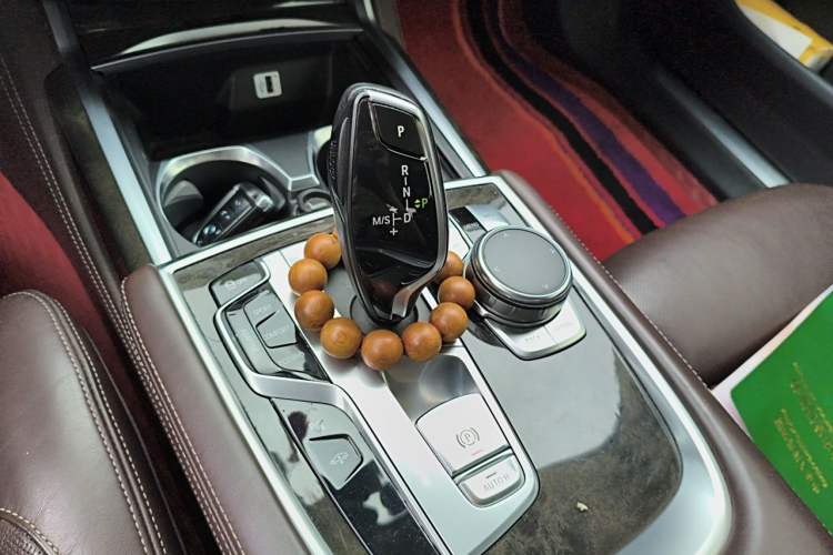 Used BMW 7 Series 2016 740Li Luxury Edition Gear Lever
