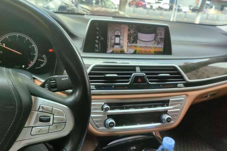 Used BMW 7 Series 2016 730Li Luxury Model Audio And AC Panel