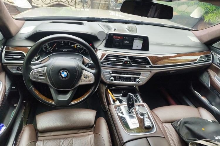 Used BMW 7 Series 2016 740Li Luxury Edition Center Console