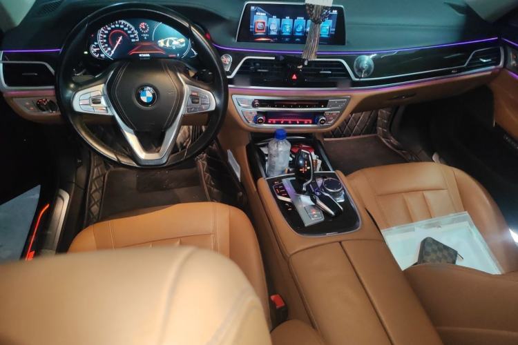 Used BMW 7 Series 2016 730Li Leading Model Center Console