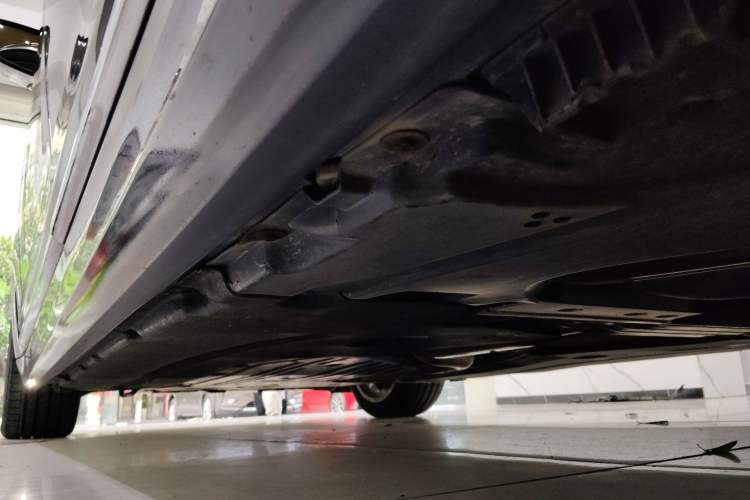 Used BMW 7 Series 2016 740Li Luxury Edition Chassis Rear Left
