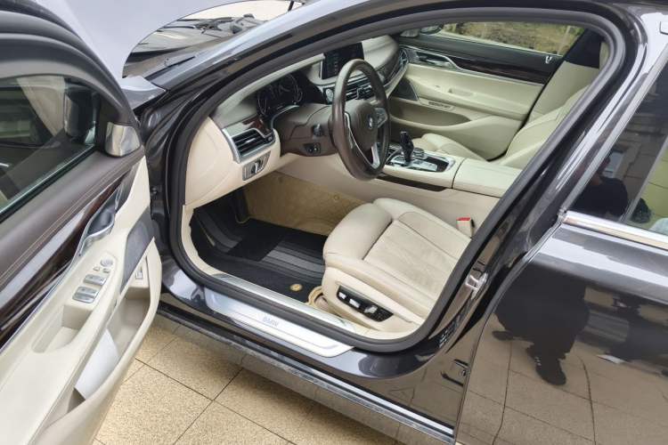 Used BMW 7 Series 2016 750Li xDrive Four-Seat Version Driver Seat