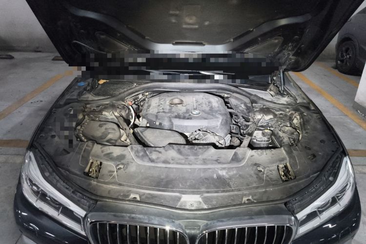 Used BMW 7 Series 2016 730Li Luxury Model Engine Bay