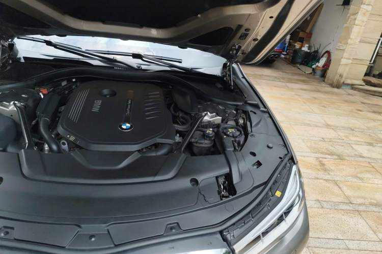 Used BMW 7 Series 2016 740Li Luxury Edition Engine Bay Left
