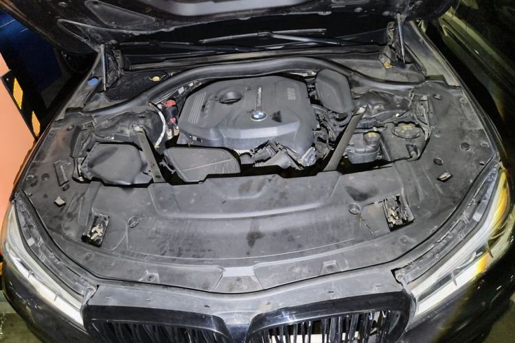 Used BMW 7 Series 2016 730Li Luxury Model Engine Bay