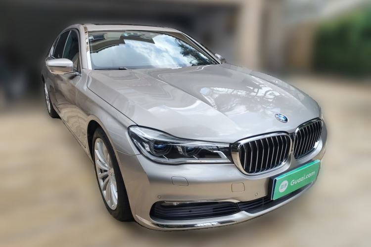 Used BMW 7 Series 2016 740Li Luxury Edition Front Right 45 Deg