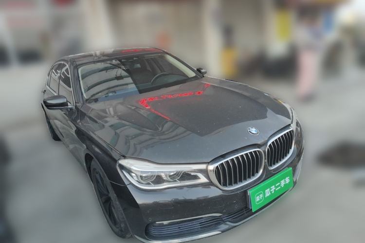 Used BMW 7 Series 2016 730Li Luxury Model Front Right 45 Deg