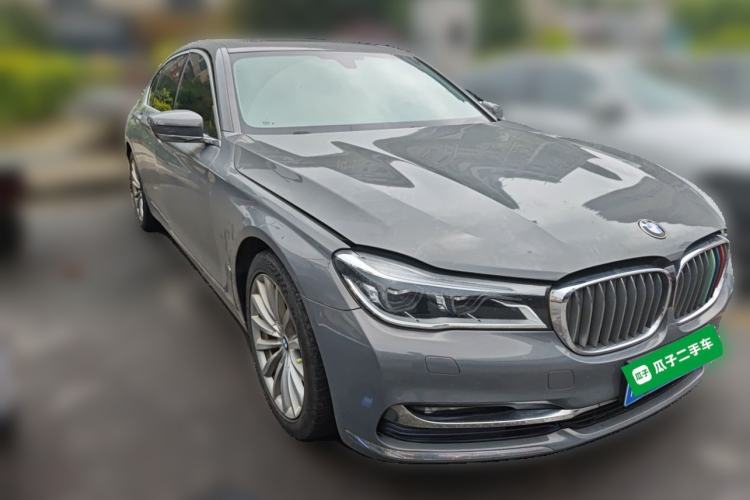 Used BMW 7 Series 2016 740Li Luxury Edition Front Right 45 Deg