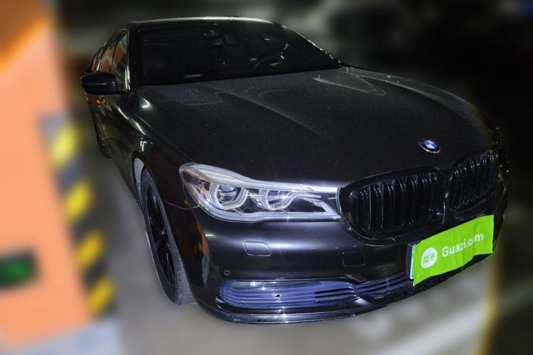 Used BMW 7 Series 2016 730Li Luxury Model Front Right 45 Deg