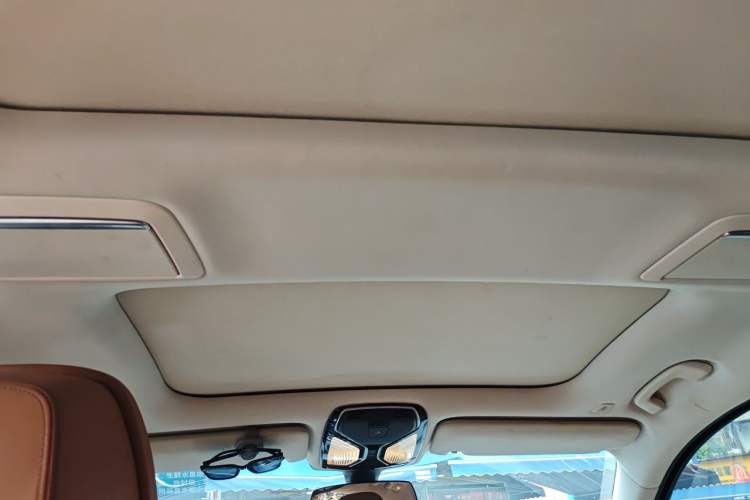 Used BMW 7 Series 2016 740Li Luxury Edition Headliner