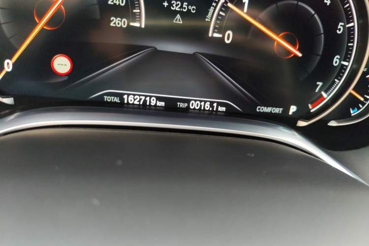 Used BMW 7 Series 2016 740Li Luxury Edition Odometer Close Up