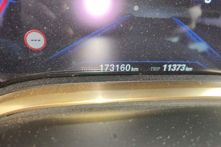 Used BMW 7 Series 2016 730Li Luxury Model Odometer Close Up