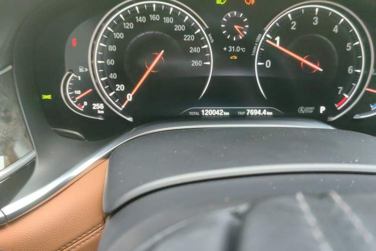 Used BMW 7 Series 2016 730Li Luxury Model Odometer Close Up