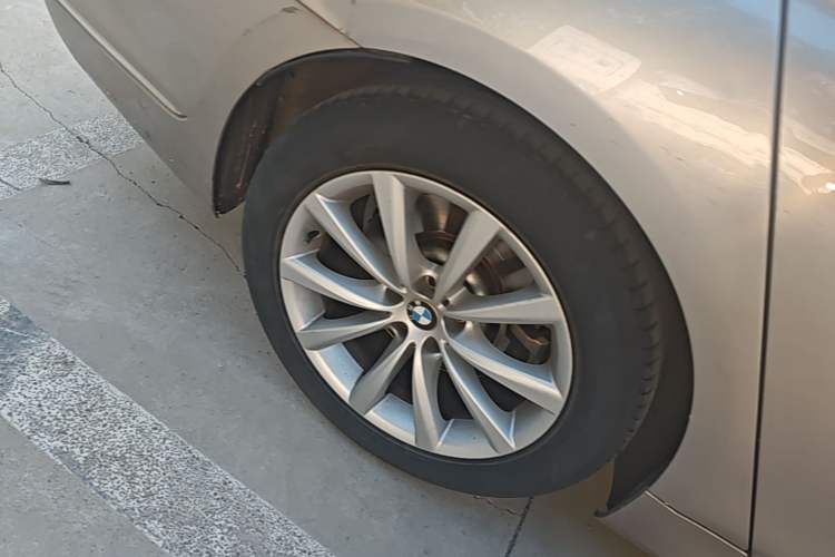 Used BMW 7 Series 2016 730Li Leading Model Right Rear Wheel Hub