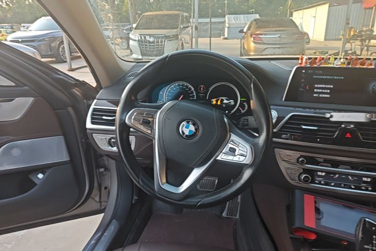 Used BMW 7 Series 2016 730Li Leading Model Steering Wheel