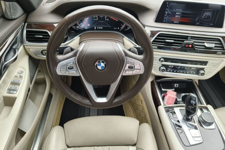 Used BMW 7 Series 2016 750Li xDrive Four-Seat Version Steering Wheel