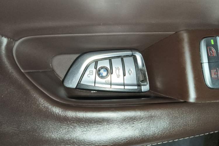 Used BMW 7 Series 2016 730Li Luxury Model Vehicle Key