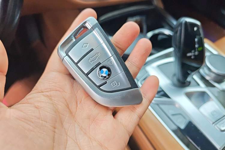 Used BMW 7 Series 2016 740Li Luxury Edition Vehicle Key