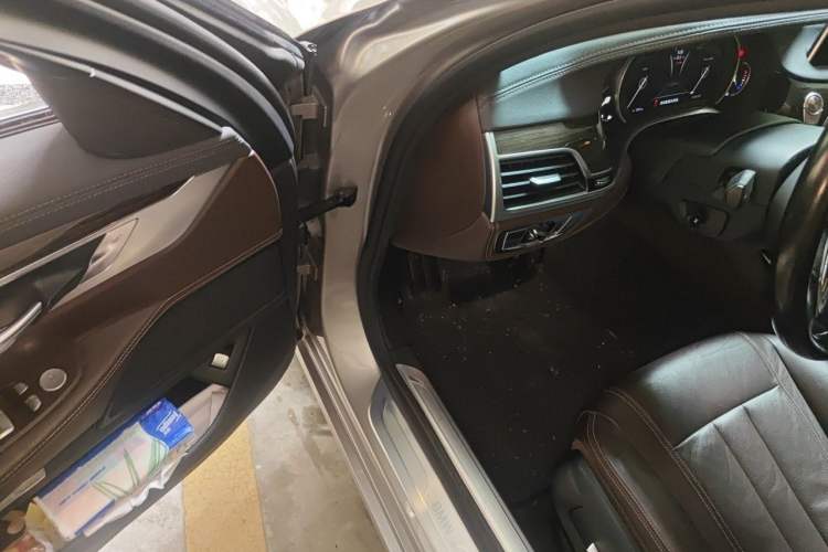 Used BMW 7 Series  Driver Seat