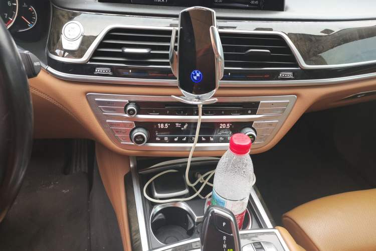 Used BMW 7 Series 2016 740Li Luxury Edition Audio And AC Panel