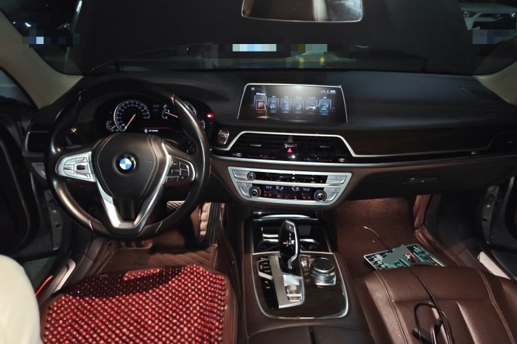 Used BMW 7 Series 2016 730Li Leading Model Center Console
