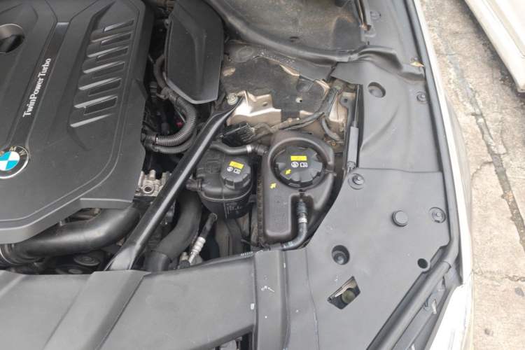 Used BMW 7 Series 2016 740Li Luxury Edition Engine Bay Left