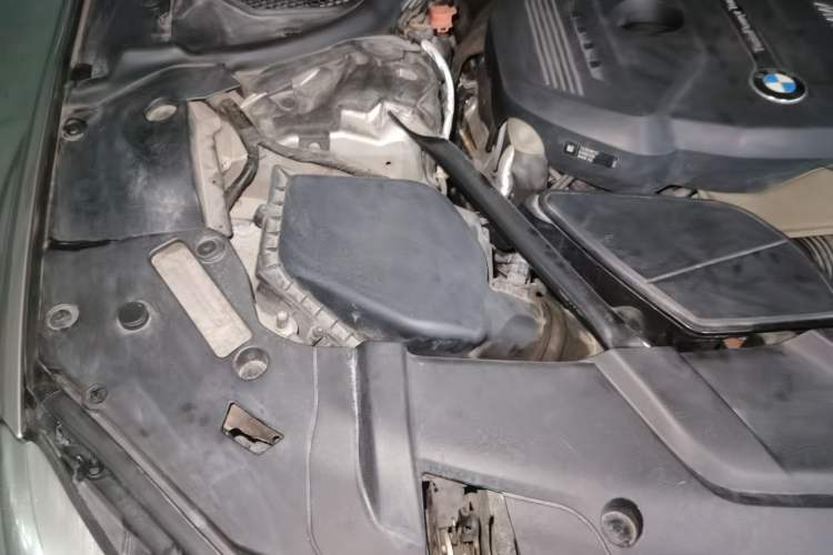 Used BMW 7 Series 2016 730Li Leading Model Engine Bay Right