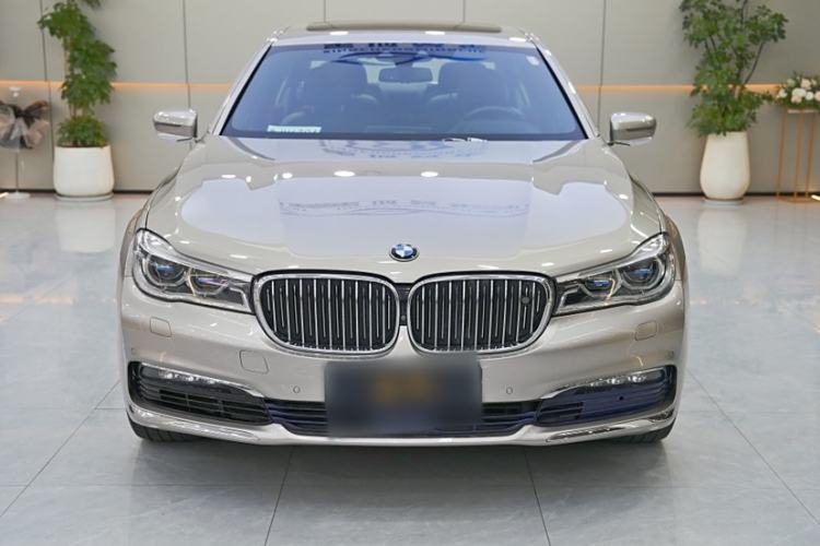 Used BMW 7 Series 2016 750Li xDrive Four-Seat Version Exterior 2