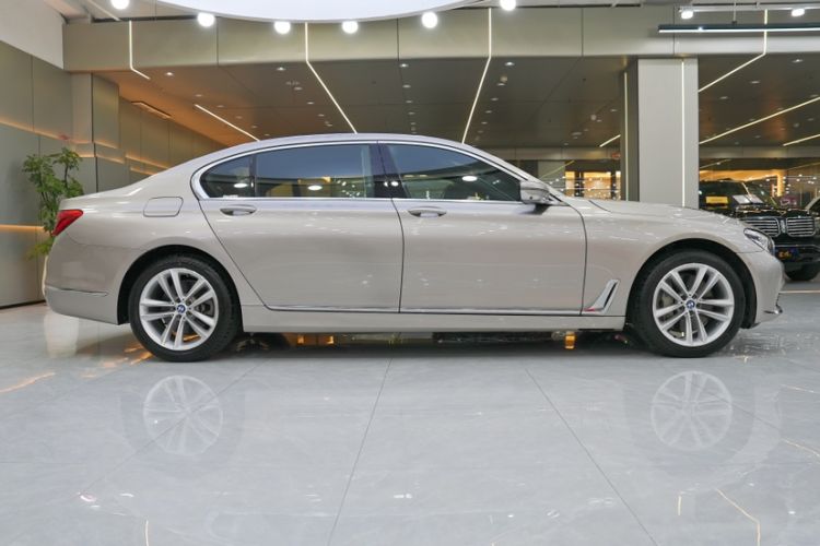 Used BMW 7 Series 2016 750Li xDrive Four-Seat Version Exterior 5