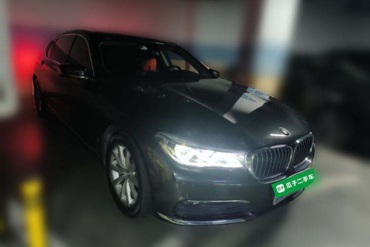 Used BMW 7 Series 2016 730Li Leading Model Front Right 45 Deg