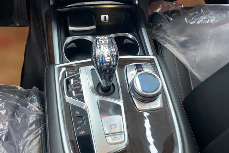 Used BMW 7 Series 2016 750Li xDrive Four-Seat Version Gear Lever