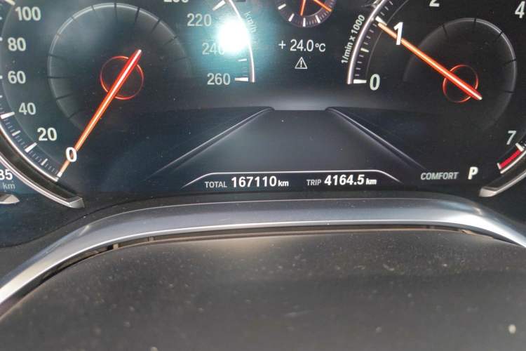 Used BMW 7 Series 2016 740Li Luxury Edition Odometer Close Up