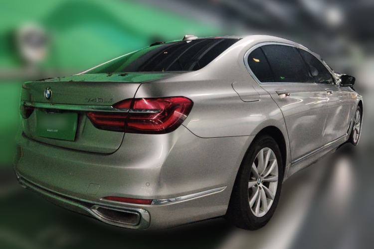 Used BMW 7 Series 2016 730Li Leading Model Rear Right 45 Deg