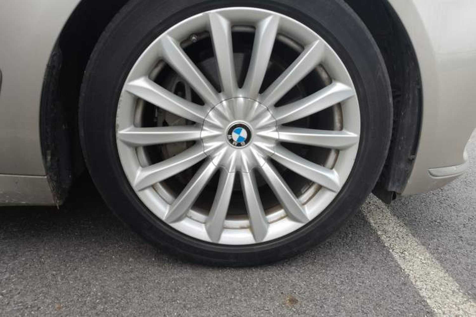 Used BMW 7 Series 2016 740Li Luxury Edition Right Front Wheel Hub
