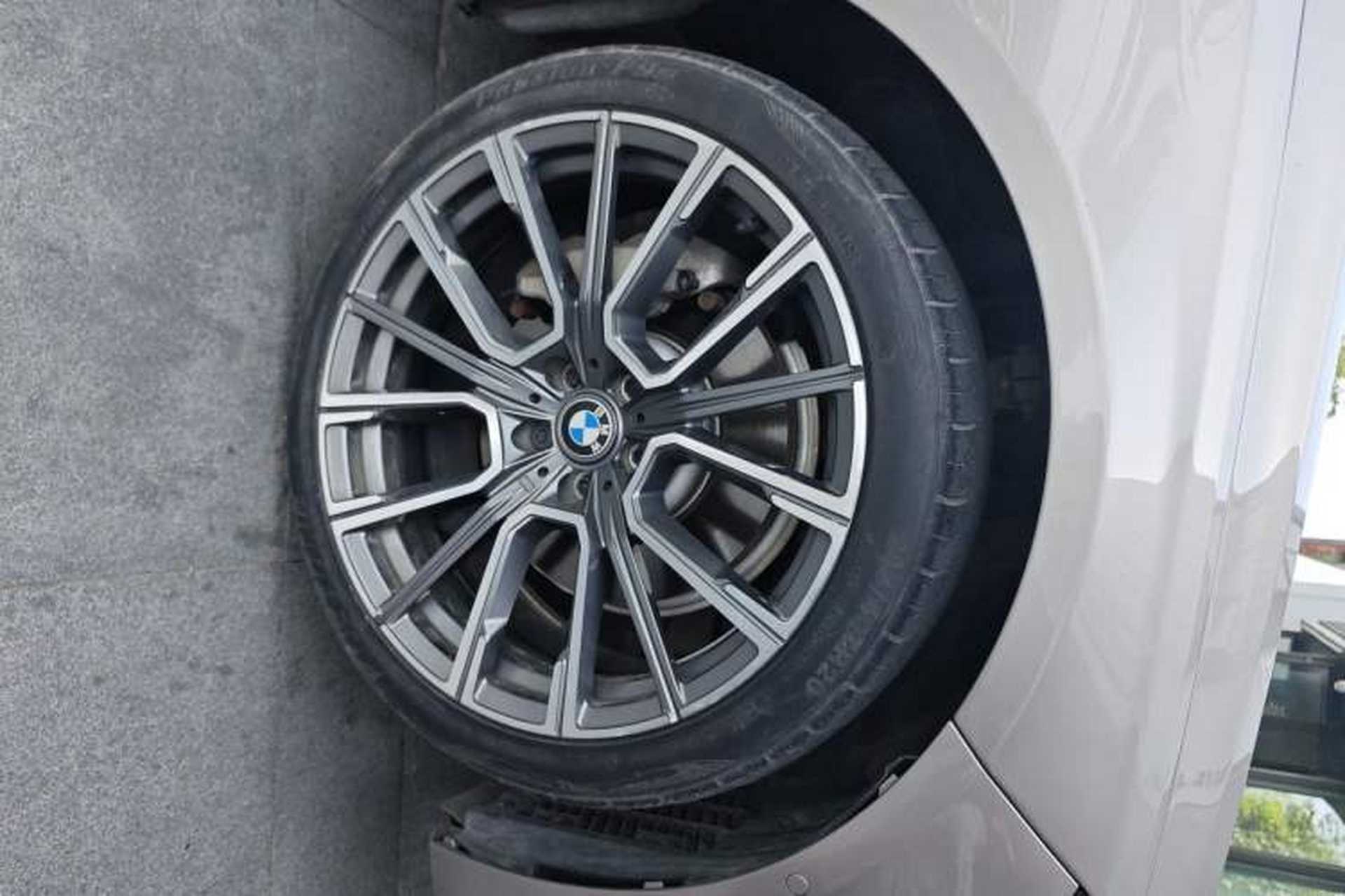 Used BMW 7 Series 2016 730Li Leading Model Right Front Wheel Hub