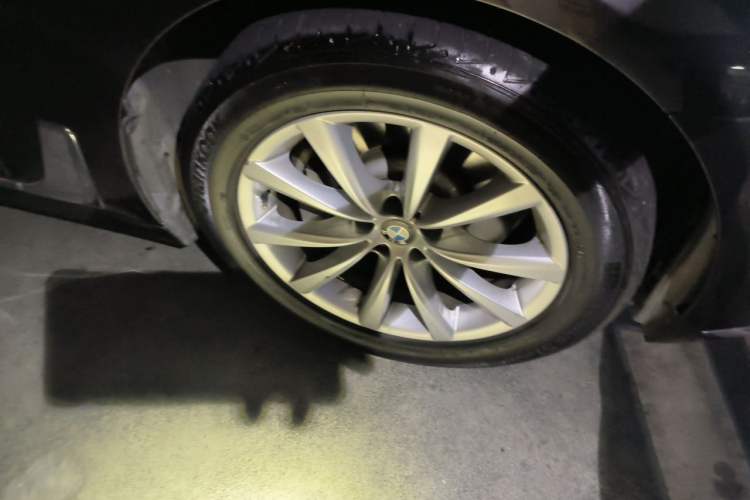 Used BMW 7 Series 2016 730Li Leading Model Right Front Wheel Hub