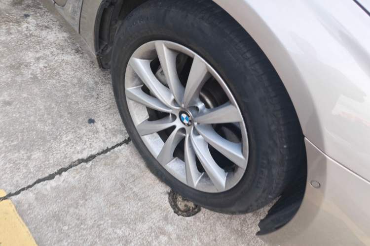 Used BMW 7 Series 2016 740Li Luxury Edition Right Front Wheel Hub