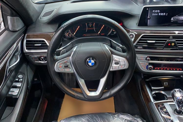 Used BMW 7 Series 2016 750Li xDrive Four-Seat Version Steering Wheel
