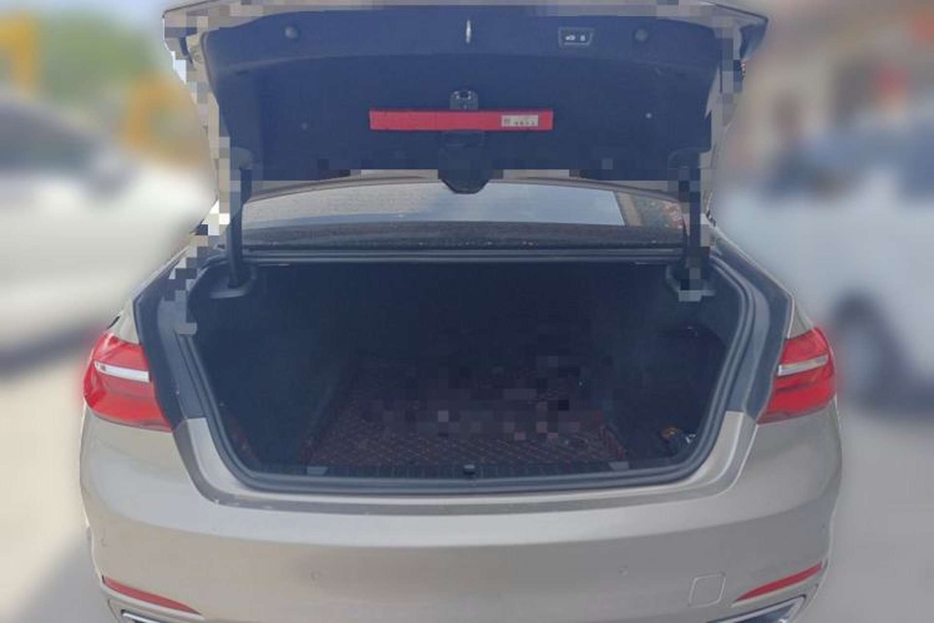 Used BMW 7 Series 2016 730Li Leading Model Trunk